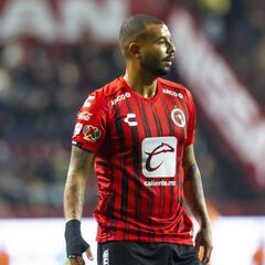 Cardona busca arreglar su salida de Xolos para llegar a Boca