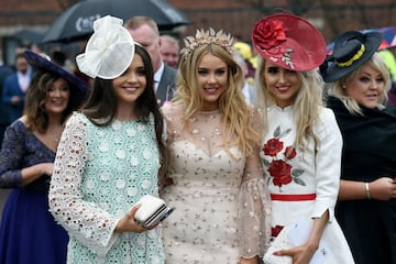 Glamour, fiesta y alcohol en el Grand National