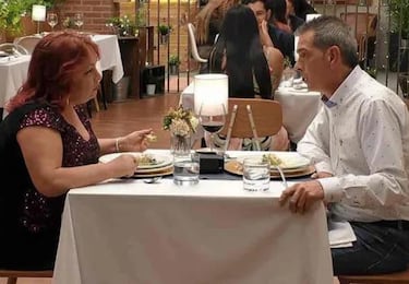 Una soltera conquista a su cita tras convertirse en Marilyn Monroe