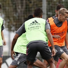 Odegaard repite con el grupo y apunta al estreno en LaLiga