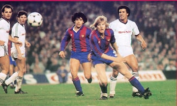 El jugador de Baviera dejó el Barcelona en el año 1988, justo cuando terminaba contrato con el conjunto blaugrana. Fichó por el Real Madrid, coincidiendo en el equipo con 'La Quinta del Buitre'.