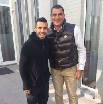 En compañía de Carlos Tévez, actual goleador de la Serie A de Italia