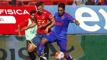 Futbol, Union Espaola v Universidad de Chile.
 Novena fecha, Campeonato de Clausura 2016.
 El jugador de Universidad de Chile, Gonzalo Jara, derecha, disputa el balon con Diego Churin de Union Espaola durante el partido de primera division en el estadio Santa Laura de Santiago, Chile.
 5/03/2016
 Felipe Zanca/Photosport*******
 
 Football, Union Espaola v Universidad de Chile.
 9th date, Clousure Championship 2016.
 Universidad de Chile&#039;s player, Gonzalo Jara, right, battles for the ball against Diego Churin of Union Espaola during the first division football match at the Santa Laura stadium in Santiago, Chile.
 5/03/2016
 Felipe Zanca/Photosport