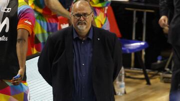 El Estudiantes, colista, destituye a su entrenador, Aleksandar Dzikic