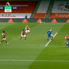 El increíble gol de la derrota del Arsenal de Leno en propia puerta