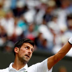 Djokovic acelera con un parcial de 15-2 y espera en semifinales