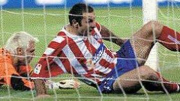 <B>MARCÓ ANTE EL VALENCIA</B>. Javi Moreno anotó su primer gol la pasada temporada frente al Valencia. El delantero marcó el tanto del empate, pues el conjunto valencianista se había adelantado en el marcador. El sábado querrá marcar.