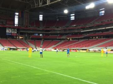 El estadio de la Universidad de Phoenix, el escenario para terminar con decoro