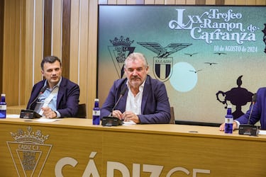 El estadio del Cádiz, sujeto a modificaciones y controversia en los últimos años