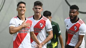 Flabian Londoño Bedoya anota doblete en triunfo de la reserva de River Plate sobre Defensa y Justicia.