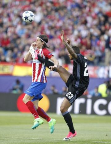 Danilo y Filipe Luis.