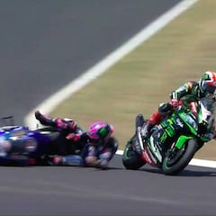 Rea, sancionado tras su toque con Lowes: pierde el podio