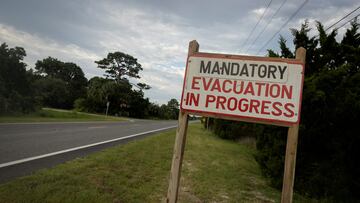 Hurac¨¢n Idalia en Florida: ?Pueden los inmigrantes indocumentados solicitar refugio?