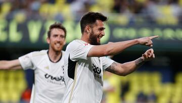 Los jugadores del Albacete celebran el gol.