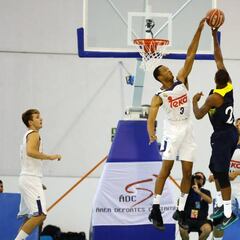 Doncic y Randolph ponen la luz ante un Fenerbahçe más rodado