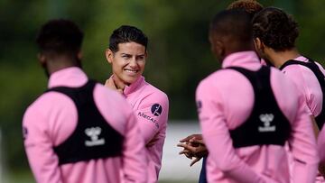 James Rodríguez durante su primer entrenamiento con Everton.