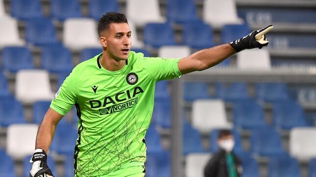 Oficial: Musso llega cedido al Atlético para competir con Oblak