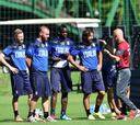Italia ilusiona a sus hinchas y apunta al espíritu del Mundial’06