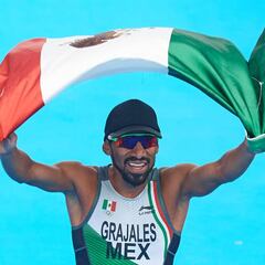 Crisanto Grajales se cuelga el oro en Triatlón