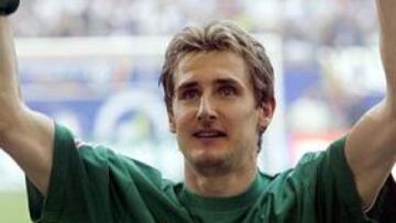 <B>PICHICHI.</B> Klose ha terminado como máximo goleador de la Bundesliga y ha ayudado al Werder a clasificarse para la Champions.
