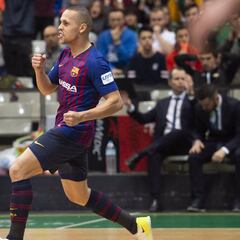 Ferrao: "Veo muy bien al equipo, soñamos con todo"