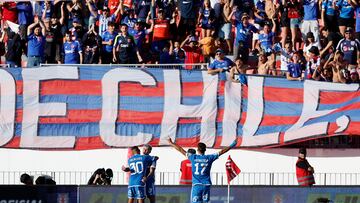 Futbol, Universidad de Chile vs O'Higgins.
Fecha 5, Campeonato Nacional 2024.
El jugador de Universidad de Chile Maximiliano Guerrero centro, celebra su gol contra O'Higgins durante el partido de primera division disputado en el estadio Nacional de Santiago, Chile.
16/03/24
Pepe Alvujar/Photosport
Football, Universidad de Chile vs O'Higgins
5nd turn, 2024 National Championship.
The Universidad de Chile player Maximiliano Guerrero center, celebrates his goal against O'Higgins during the first division match played at the National Stadium in Santiago, Chile.
16/03/24
Pepe Alvujar/Photosport