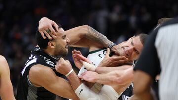 Lucha de gigantes en la NBA