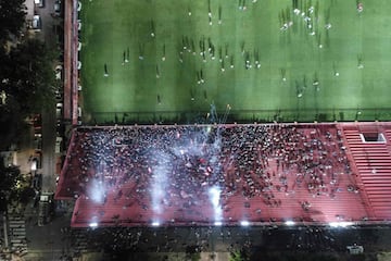 Homenaje a Maradona en el estadio que lleva su nombre y donde juega como local Argentinos Juniors, club donde debutó El Diego en el futbol profesional.