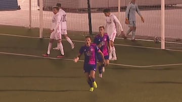 Castri celebra el gol en el &uacute;ltimo minuto que dio al Valladolid Promesas la victoria en el amistoso contra el Castilla.
