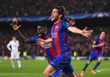 Sergi Roberto wheels away in celebration after grabbing Barça's crucial sixth goal.