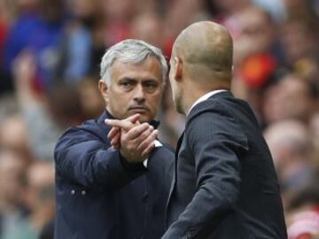 Mourinho y Guardiola al final del partido.