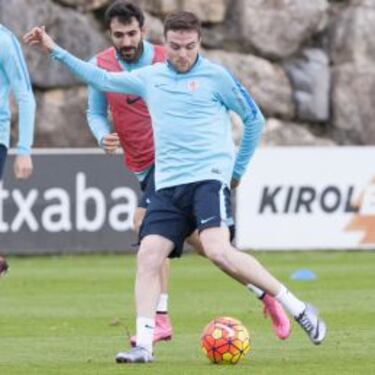 Rotaciones ante el primer Athletic sin Raúl García