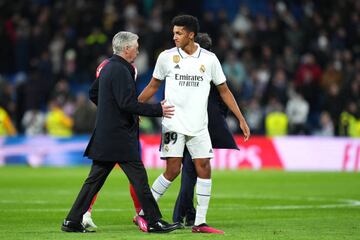 Ancelotti y Álvaro Rodríguez hablan tras el partido.