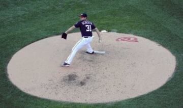 Max Scherzer, pitcher del equipo de béisbol de los Washington Nationalsen el partido ante los Atlanta Braves.