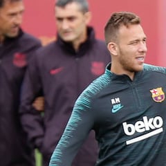 Barcelona: Arthur to miss El Clásico