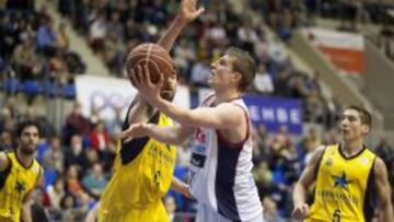 Claro triunfo del Tenerife ante un débil Rio Natura Monbus