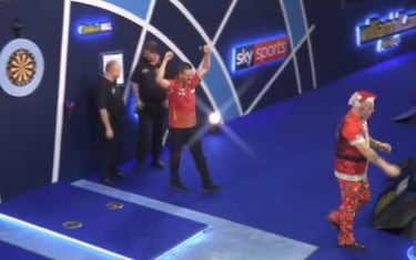 Cristo Reyes cumple y Alcinas bate a 'Bocado de Serpiente'