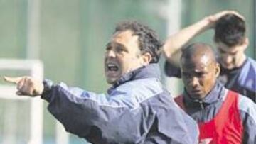 <b>CENTRADO. </b>Caparrós quiere centrarse ahora sólo en el Racing.