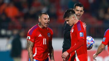 “La gente paga para vernos... Me da vergüenza”: una figura de la Roja explota