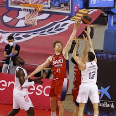 Deck rescata a un Madrid que las pasa canutas en Manresa