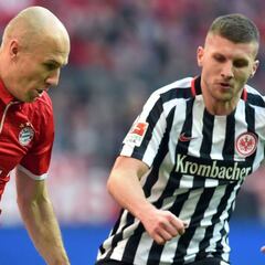 El Bayern no baja el ritmo y golea a un Eintracht sin Vallejo