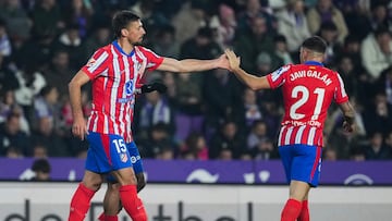 Lenglet celebrando el gol 0-1 con Javi Galán.