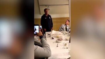 ¡Grande Bielsa! De la novatada a la ovación: dejó a todos sin habla