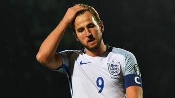 Ferdinand worried by England's World Cup striker options