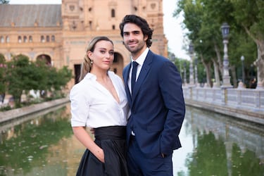La llegada de la primavera coincidió con el fin de una relación que había empezado en agosto de 2021. El modelo era un fijo en los partidos de la tenista y en los últimos momentos cada vez acudía menos. Ahora, Paula Badosa encontró el amor de nuevo con su compañero de profesión Stefanos Tsitsipas.