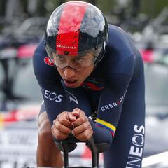 Egan Bernal: "Me duelen más las piernas que la espalda"