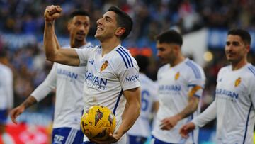 Fran Gámez celebra el 2-0.