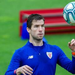 Iñigo Martínez: "Ojalá llegue el momento de marcar un gol en la final de Copa"