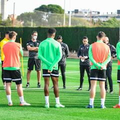 El Elche se queda sin positivos por COVID