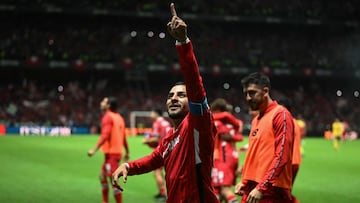 Toluca's forward #09 Alexis Vega celebrates after scoring during the Liga MX Clausura football tournament second leg final between Toluca and America, at the Nemesio Diez stadium in Toluca de Lerdo, state of Mexico, Mexico on May 25, 2025. (Photo by CARL DE SOUZA / AFP)